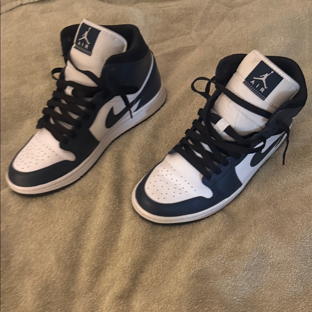Jordan 1 - Mid Navy and White Sneakers
